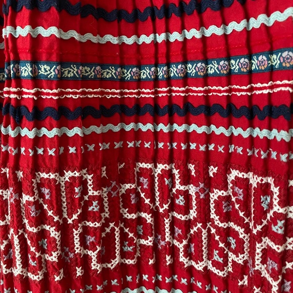 Club Monaco Olla Pleated Embroidered Skirt - Red - Picture 3 of 6